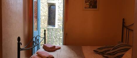 3 Schlafzimmer, Bügeleisen/Bügelbrett, Bettwäsche