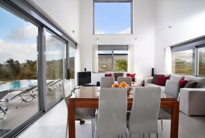 Dining - Villa Dimitra is located in a beautiful peaceful location on West Crete. (Karefiliana)