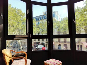 Unclassified image, 2 of 31, button - Bright 1-Bed Apartment on La Rambla, Barcelona. RJ (Barcelona)