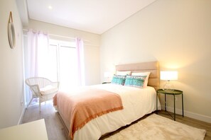 2 habitaciones, tabla de planchar con plancha, internet y ropa de cama 