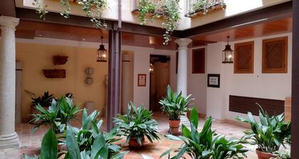 Tervetuloa Toledon sydämeen. Nauti sen historiasta.