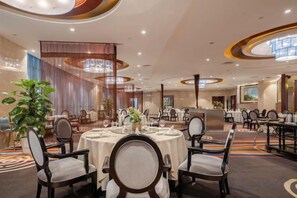 Ảnh chưa phân loại, 3 trong số 80 ảnh, nút