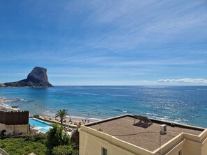 Vista para praia/oceano