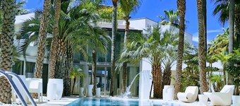 ¡50% DE DESCUENTO EN TARIFAS DE INVIERNO! Villa de lujo, piscina privada, jardín, solárium con vistas al mar