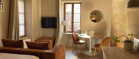 Fer et planche Ă repasser, Wi-Fi, draps fournis