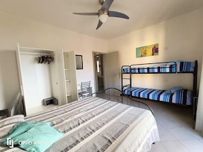 1 habitación y caja de seguridad en la habitación 