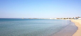 VILLA ONLY 10 METERS FROM THE SEA AND THE CENTER OF THE COUNTRY 
