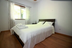 4 chambres, Wi-Fi gratuit, draps fournis