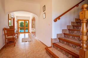 Interior - CAN SERRA Spacious house with a pool and BBQ 3 km from Ibiza and Playa Den Bossa (Ibiza)