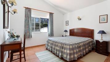 3 Schlafzimmer, Bügeleisen/Bügelbrett, Reisekinderbett, kostenloses WLAN