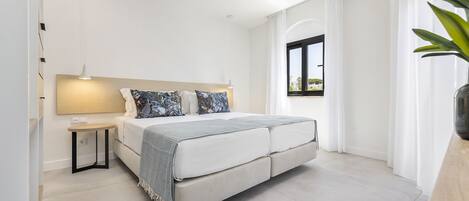 2 Schlafzimmer, Zimmersafe, Bügeleisen/Bügelbrett, kostenloses WLAN