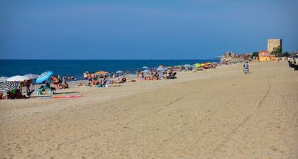 2 bedrooms, 2 Bathrooms Villa, near the Sea, Garden, AC, 10 minutes from Cefalu