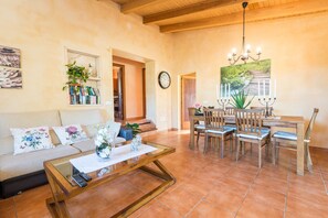 Interior - VILVAL Finca for 4 with pool in Moscari (Moscari)