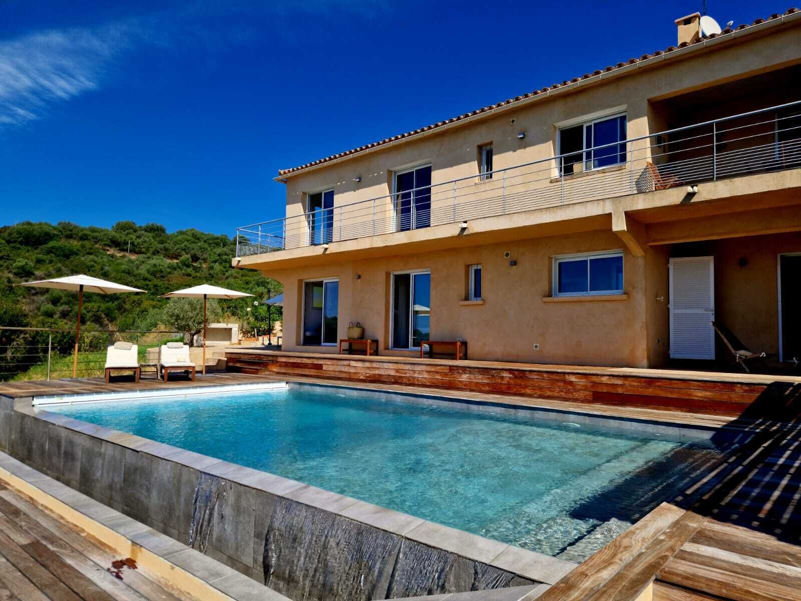 Alberca al aire libre 