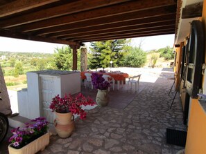 Outdoor dining - "Villa Ingeborg" - Super Panorama on the sea (Quartu Sant' Elena)