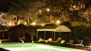 Pool - Villa in Poggioni with 5 bedrooms sleeps 10 (Poggioni)
