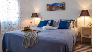4 bedrooms, iron/ironing board, WiFi, bed sheets - Villa Fortuna, Rural house in La Manga, ideal for families, pets allowed (La Manga)
