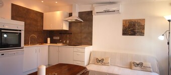 COZY APARTMENT 70 m. from THE BEACH in TOSSA