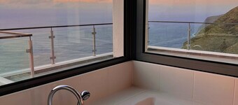 Quinta Pereira ... beautiful panoramic views and ocean sunsets