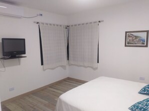 Family House, 3 Bedrooms (2.5 Baths) | 3 bedrooms, iron/ironing board, free WiFi, bed sheets - Casa Country Pinar 1 (Tafi Viejo)