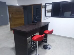 Family House, 3 Bedrooms (2.5 Baths) | Living area