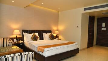 Egyptian cotton sheets, premium bedding, down duvets, minibar