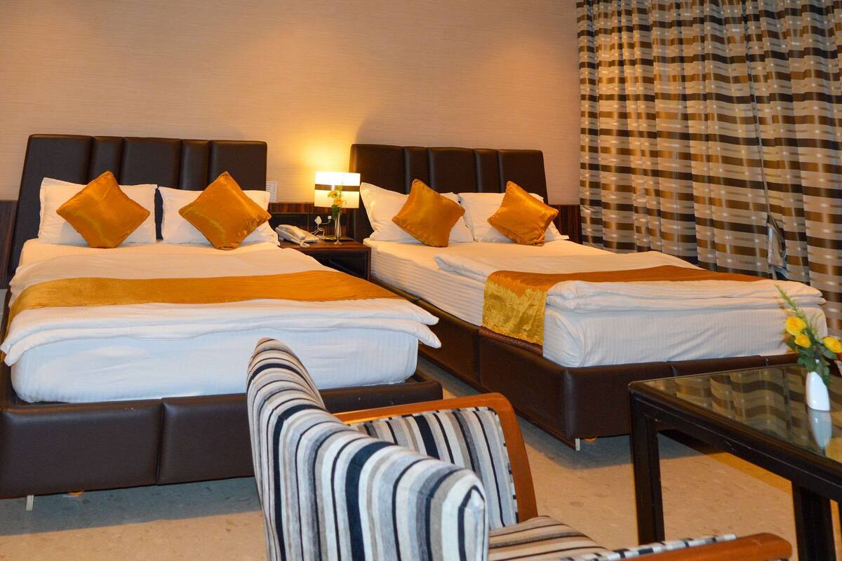 Standard Room, 1 Double Bed, Non Smoking | Egyptian cotton sheets, premium bedding, down comforters, minibar
