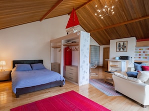 2 bedrooms, iron/ironing board, travel crib, WiFi