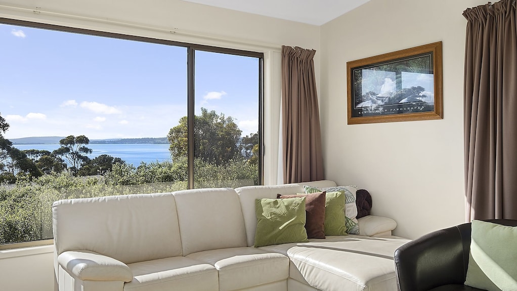 Mirramar Haus - Kingston - Hobart