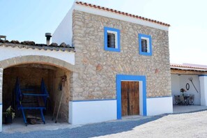 Exterior - CAN PERE Authentic country house with a pool, just 6 km from the nearest beach (Sant Joan de Labritja)