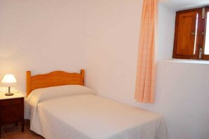 4 bedrooms, free WiFi