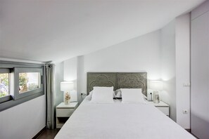 3 Schlafzimmer, Bügeleisen/Bügelbrett