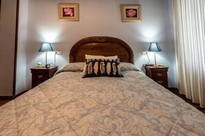 4 bedrooms, WiFi, bed sheets