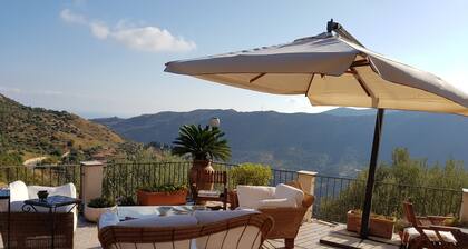Apartment in two-room villa called Lipari 4/5 beds