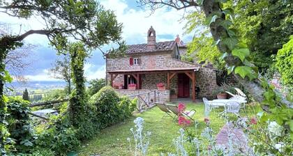 Casa Fontelunga, Tuscan holiday villa with private pool