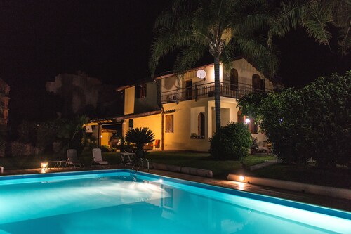 Relaxing at Villa Maria