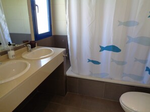 Bathtub, hair dryer, towels - A62 ESTRELLA DE CALPE II 4B (Calpe)