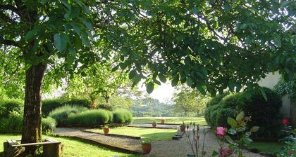 Beau gîte familial et convivial dans la vallée de la Dordogne avec piscine chauffée