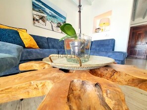 Smart TV, Netflix, streaming services - Casa Roberto, Altea Old Town Center with sea views 2 steps from the beach (Altea)