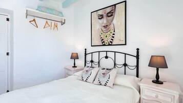 2 dormitorios, tabla de planchar con plancha, wifi y ropa de cama