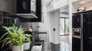 Fridge, microwave, oven, stovetop