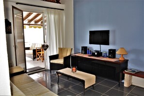 Flat-screen TV, DVD player - Acrogiali Sunshine amazing sea beautiful Sunset !!! (siviri)