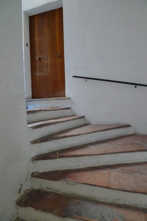 Interior - Small vintage nest - BADIA N. 8  (Modena)