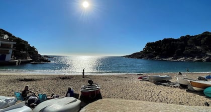 Recently renovated Duplex-Garden 50m Tamariu beach