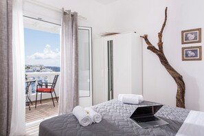 2 bedrooms, iron/ironing board, free WiFi, bed sheets - MORFES HOUSE firostefani (santorini)