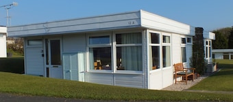  Chalet Cwtch, a cosy 5 bed holiday cottage in Roch, Pembrokeshire