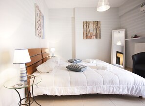 3 chambres, fer et planche à repasser, Wi-Fi gratuit, draps fournis
