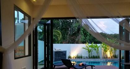 GEMÜTLICHE NEUE MARKENVILLA