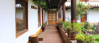 Comfortable and Cozy House of the XVII Century at 30 min. Toluca completely remodeled