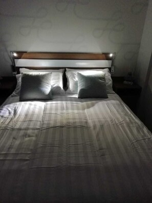 1 bedroom, in-room safe, iron/ironing board, WiFi - ⋆⋆⋆⋆ Brand new + best area of the center of Alicante (Alicante)